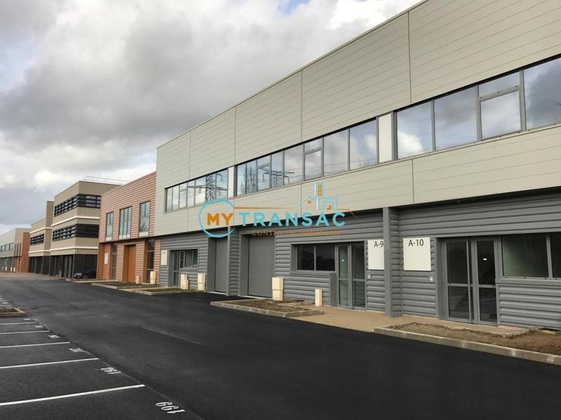 Local d'activités - 199 m²