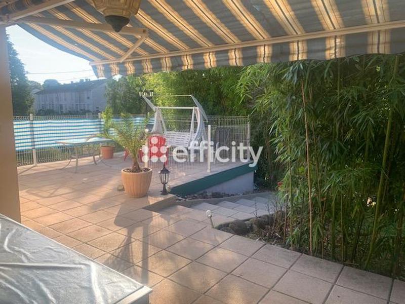 Maison - 148 m² - 8 pièces