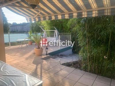 Maison - 148 m² - 8 pièces