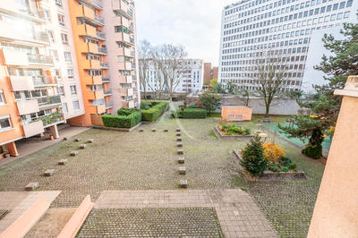 Appartement - 84 m² - 4 pièces