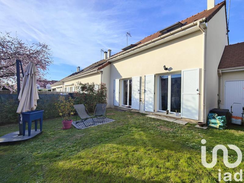 Maison - 96 m² - 5 pièces