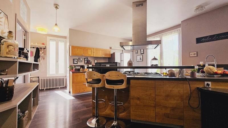 Maison - 140 m² - 5 pièces