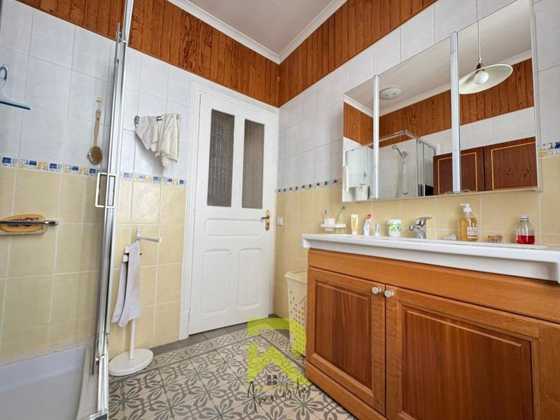 Maison - 121 m² - 5 pièces