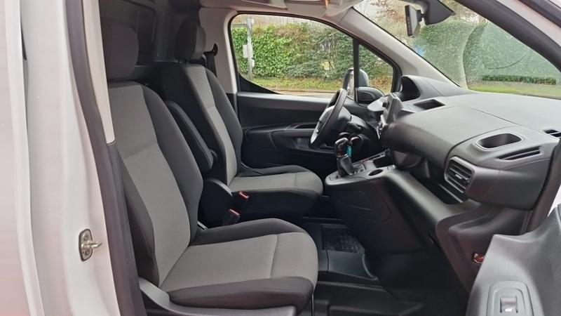 Peugeot Partner Fourgon Bluehdi 100 s&amp;S Standard Premium
