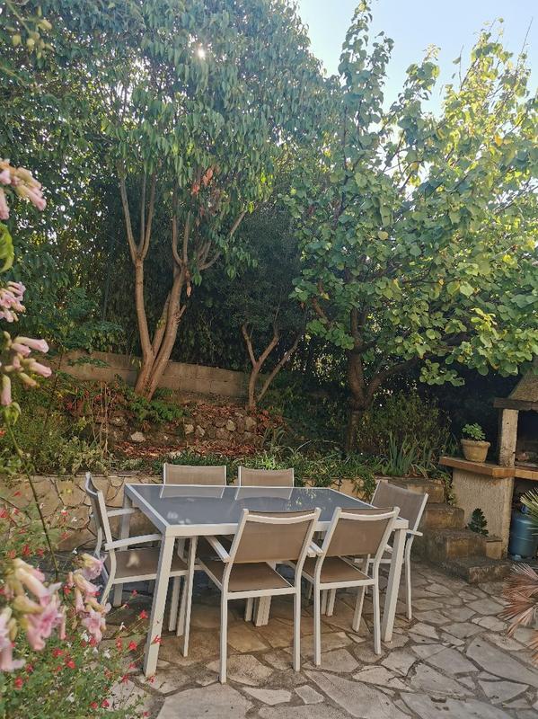 Villa - 100 m² - 6 pièces