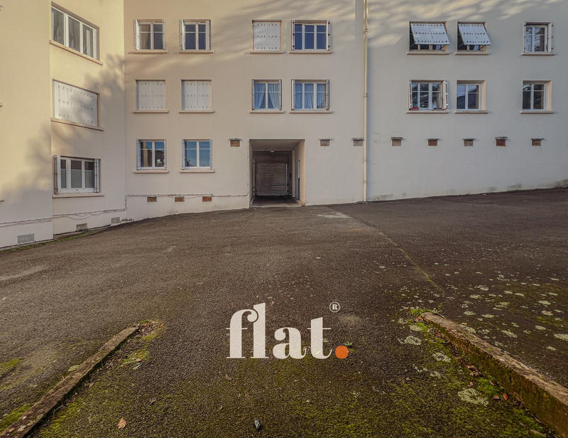 Parking / Garage - 14 m²