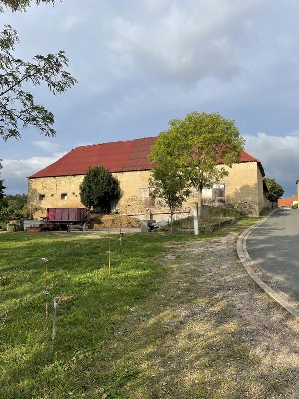 Maison - 870 m² - 3 pièces