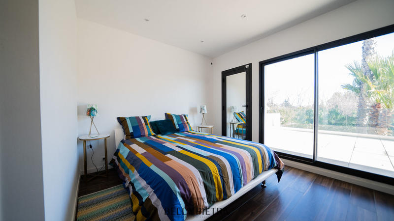 Maison - 800 m² - 14 pièces