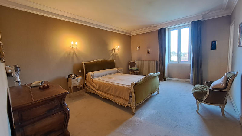 Maison - 165 m² - 4 pièces