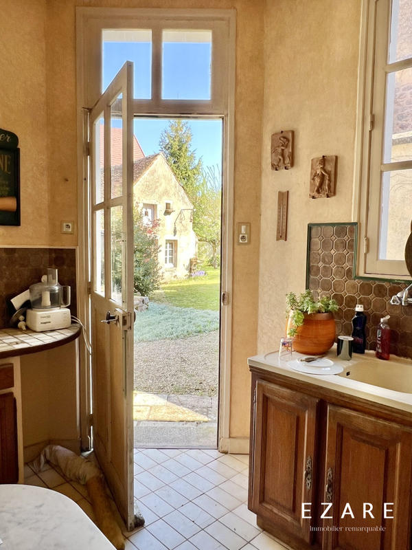 Maison - 266 m² - 7 pièces