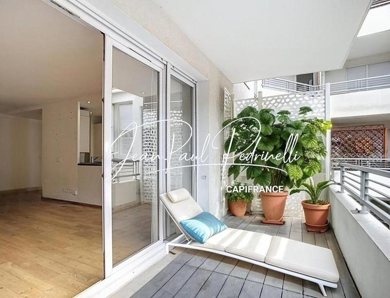 Appartement - 82 m² - 4 pièces