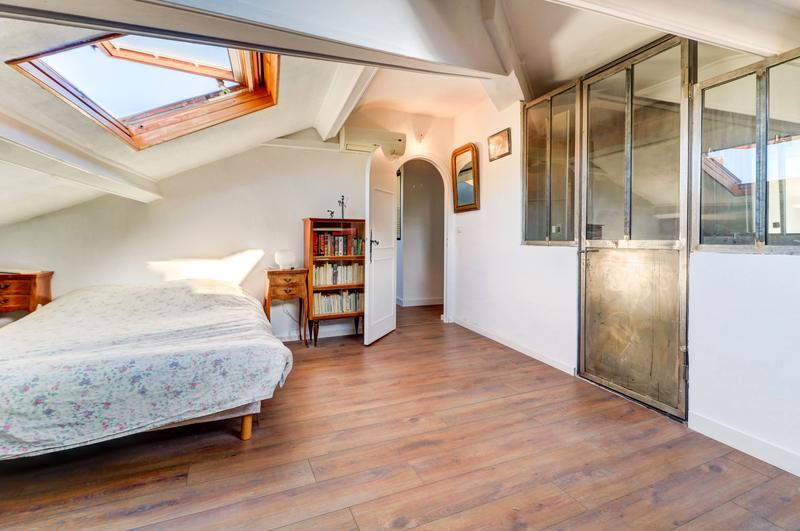 Appartement - 90 m² - 3 pièces