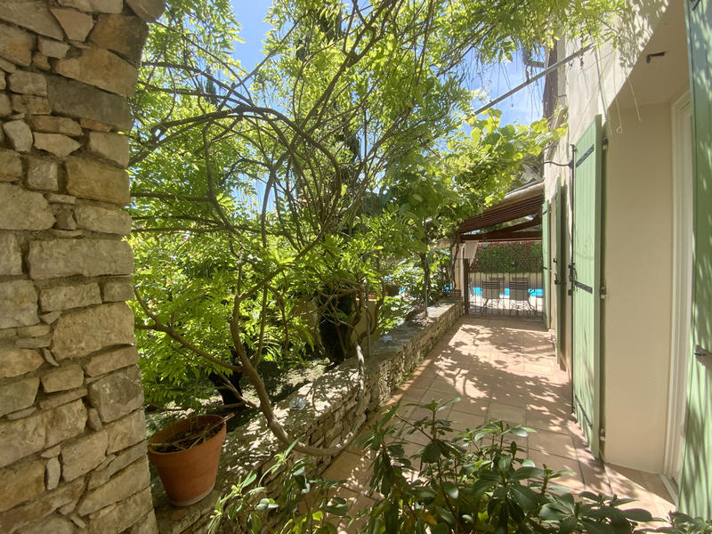 Maison - 210 m² - 6 pièces