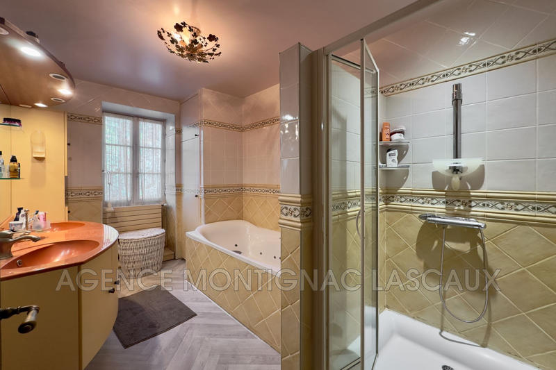 Maison - 497 m² - 15 pièces