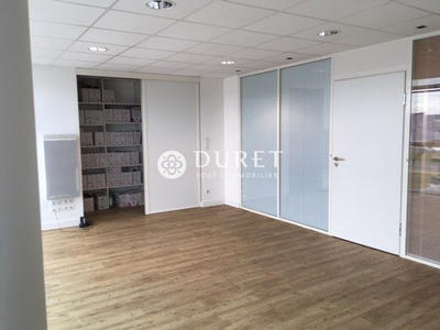 Bureau - 66 m²