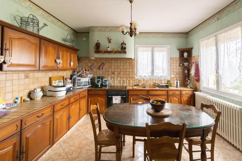 Villa - 147 m² - 8 pièces