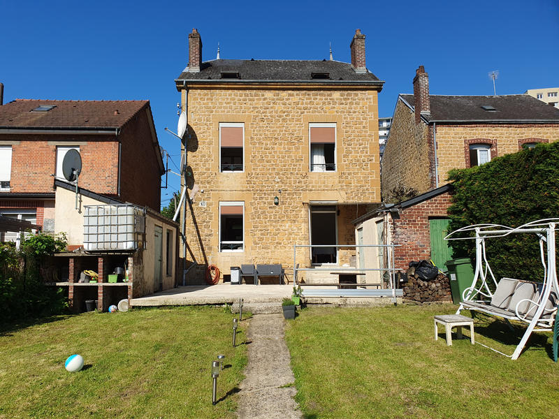 Maison - 140 m² - 7 pièces