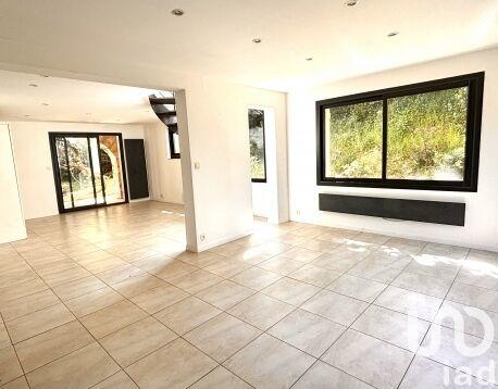 Maison - 186 m² - 6 pièces