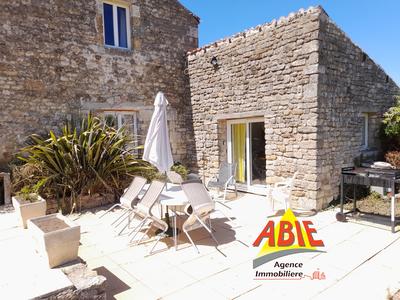 Maison - 264 m² - 13 pièces