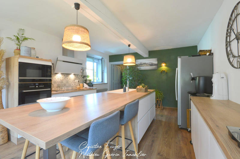 Maison ancienne - 200 m² - 7 pièces