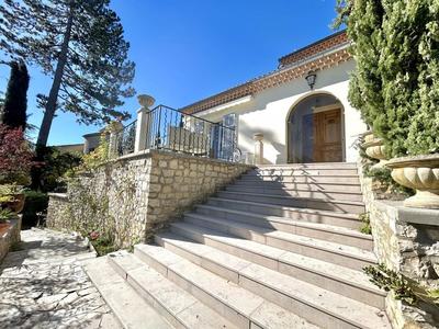 Villa - 194 m² - 6 pièces