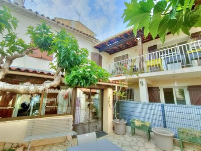 Maison - 149 m² - 9 pièces