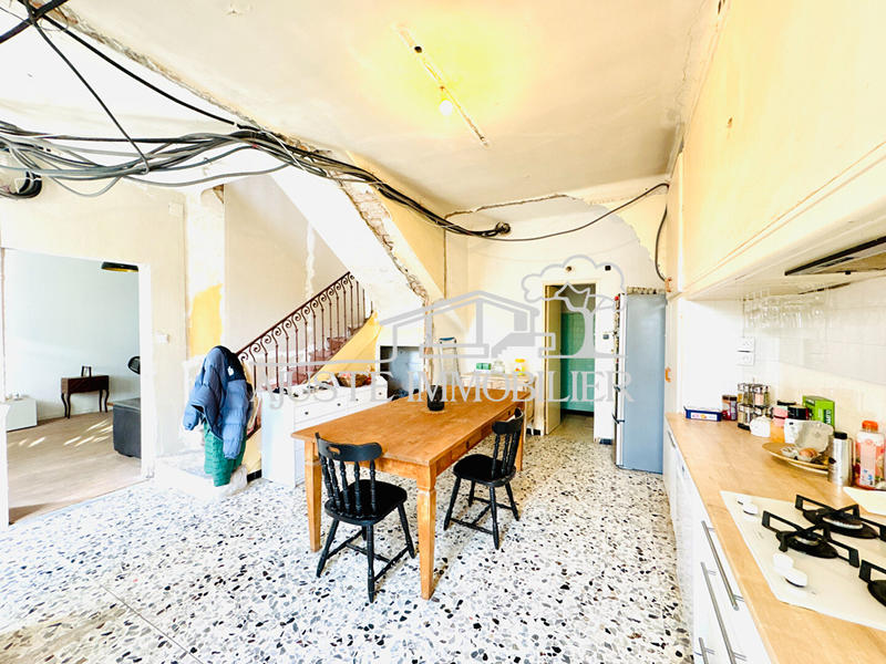 Maison - 92 m² - 6 pièces