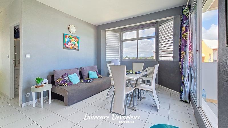 Studio - 30 m² - 1 pièce