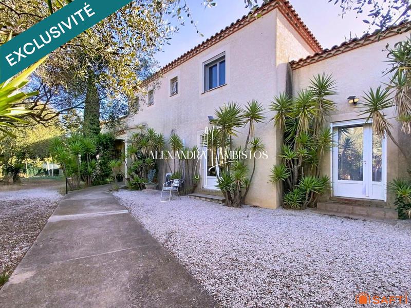 Maison - 248 m² - 10 pièces