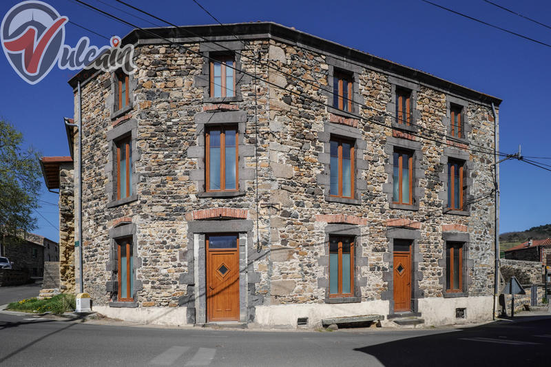 Maison - 170 m² - 3 pièces