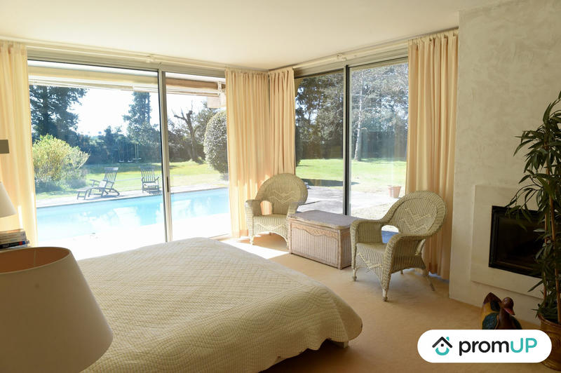 Villa - 280 m² - 7 pièces