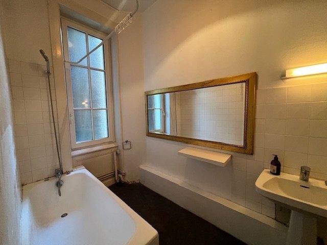 Appartement - 112 m² - 4 pièces