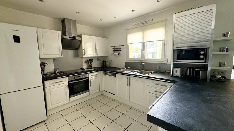 Maison contemporaine - 130 m² - 4 pièces