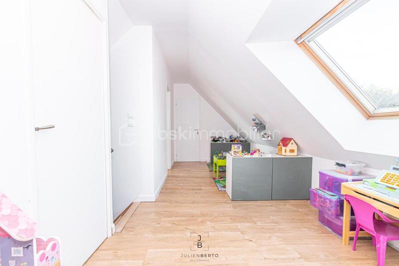 Maison - 135 m² - 6 pièces