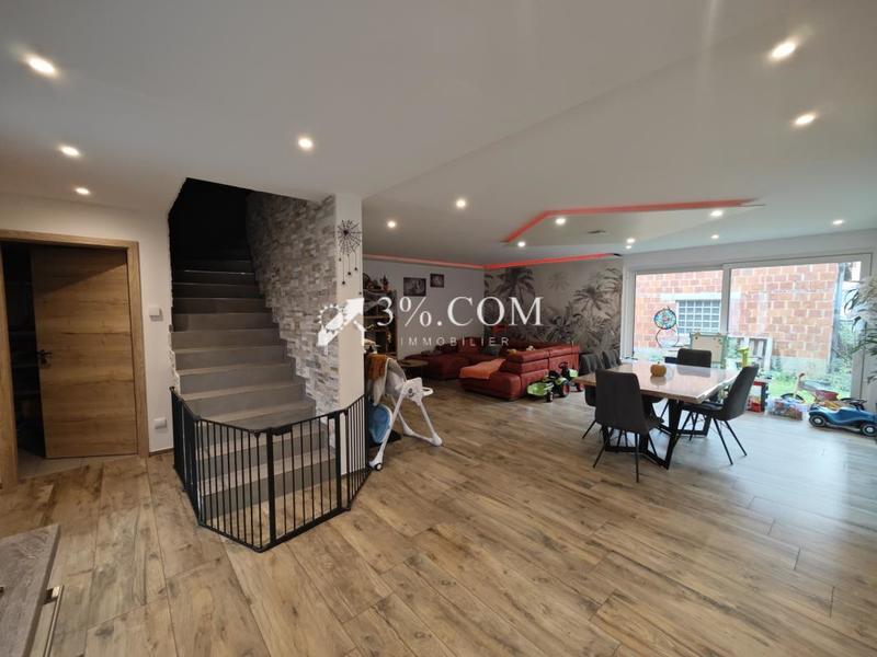 Maison - 160 m² - 6 pièces