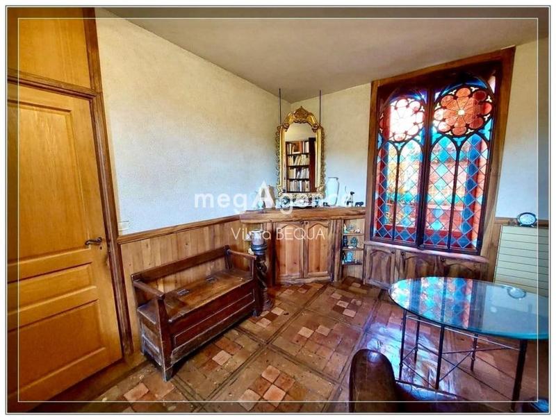 Maison ancienne - 310 m² - 8 pièces