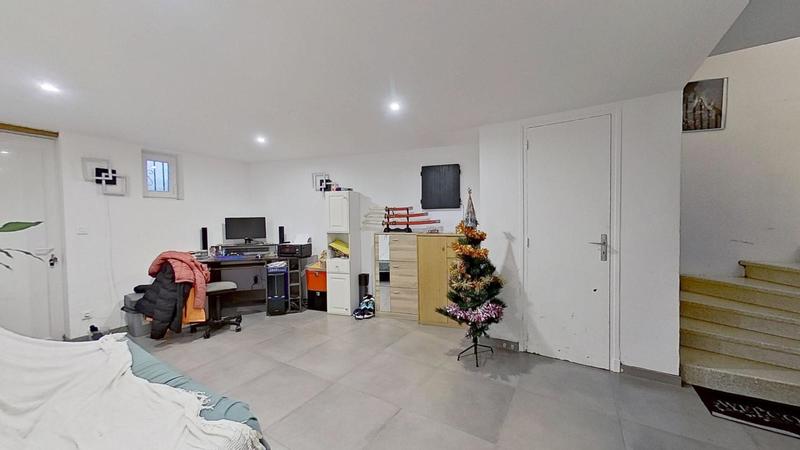 Maison - 92 m² - 4 pièces