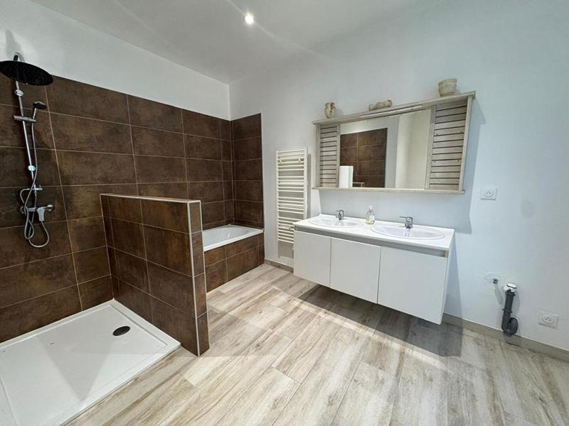 Appartement - 86 m² - 3 pièces