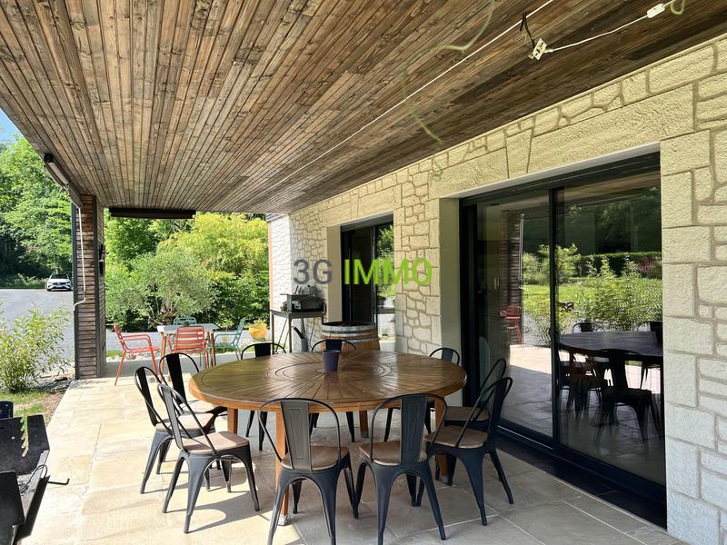 Maison - 141 m² - 5 pièces