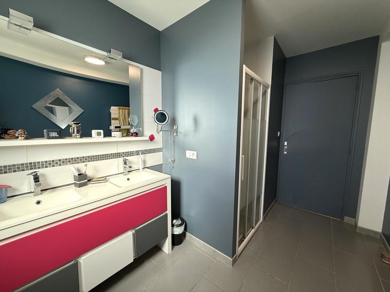 Maison contemporaine - 143 m² - 6 pièces