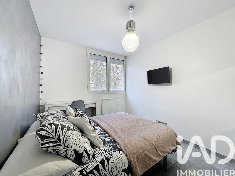 Appartement - 90 m² - 4 pièces