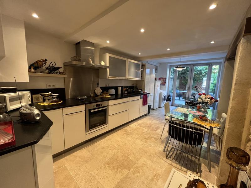 Maison traditionnelle - 95 m² - 4 pièces