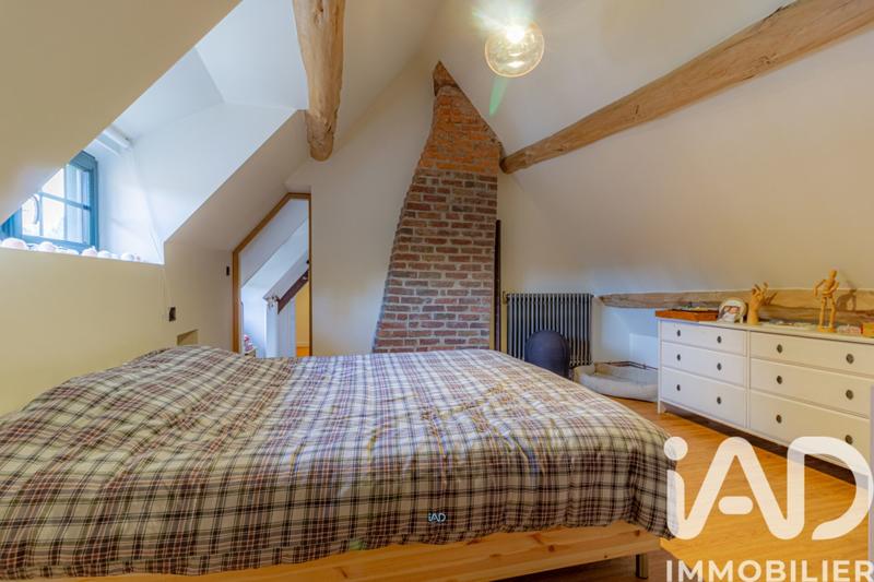 Maison - 233 m² - 7 pièces