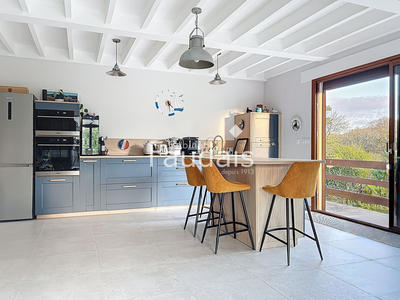 Maison - 92 m² - 4 pièces