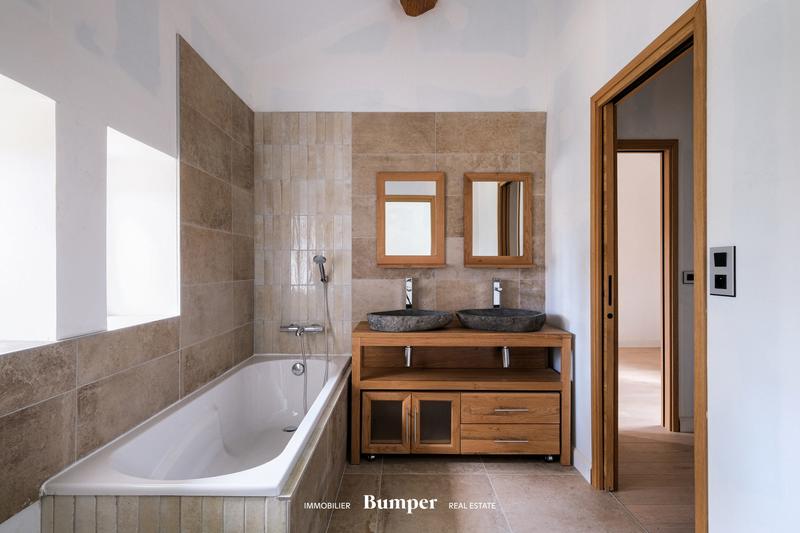 Maison ancienne - 146 m² - 5 pièces