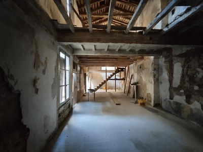 Appartement - 120 m² - 4 pièces