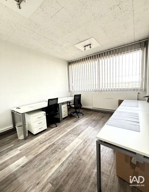 Bureau - 80 m² - 4 pièces