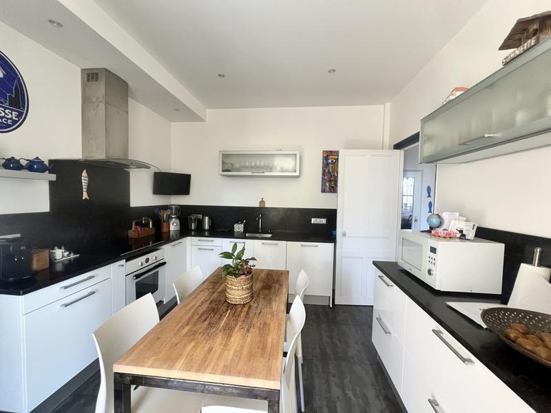 Maison - 192 m² - 6 pièces