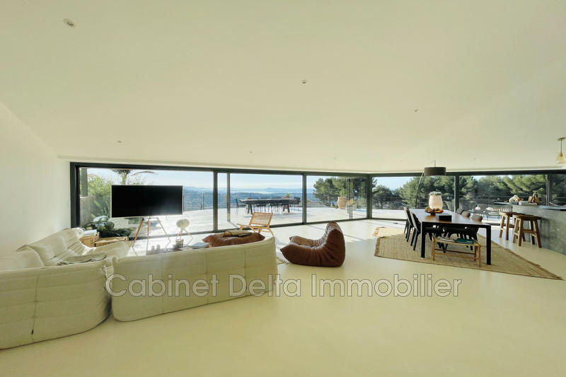 Villa - 280 m² - 5 pièces