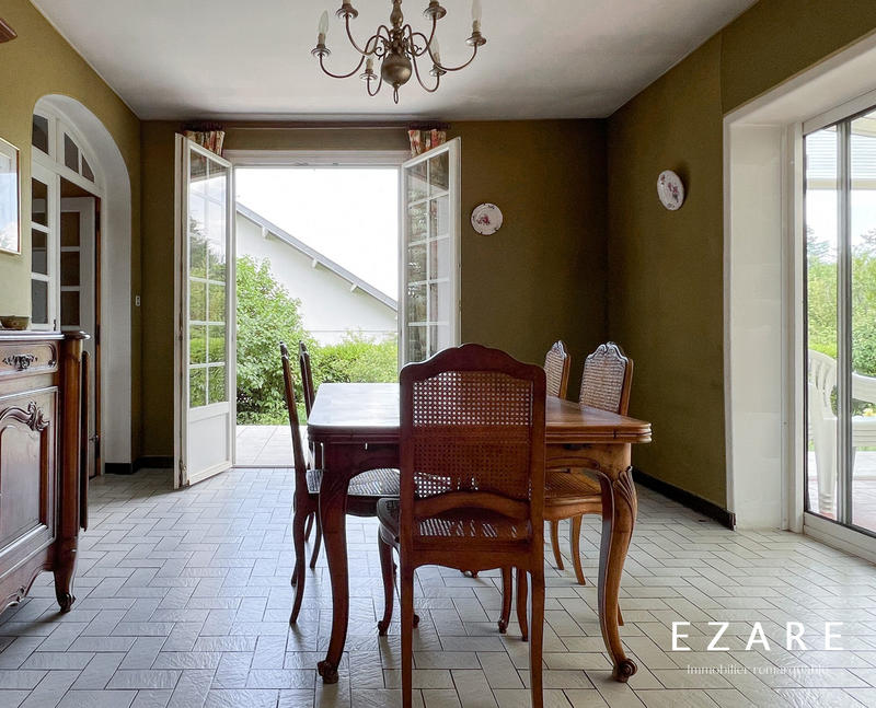 Maison - 176 m² - 7 pièces